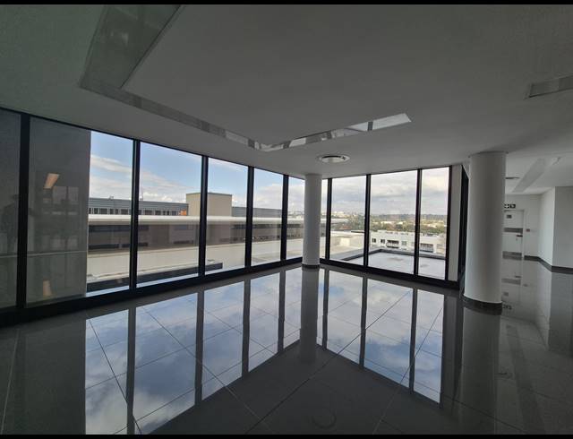 1,282M² OFFICE TO LET IN SANDTON CENTRAL